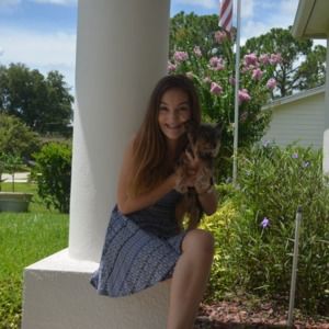 Meet your Posher, Alyssa